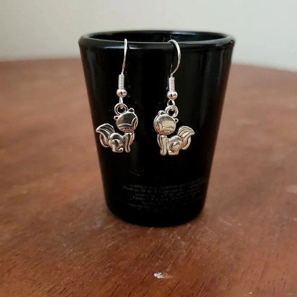 Fox Earrings - Picture 1 of 1
